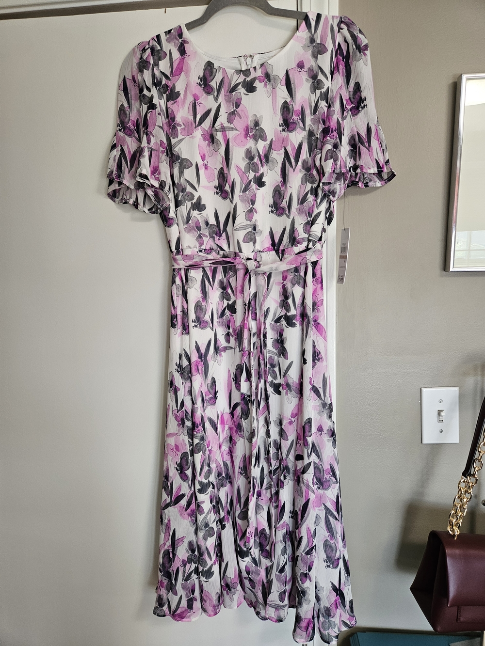 Brand New: DKNY Cream/Raspberry Floral Midi Dress